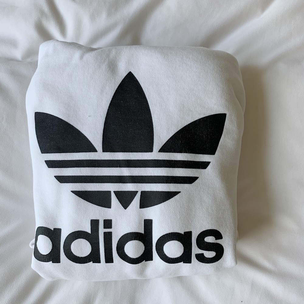 Adidas Sweatshirt
